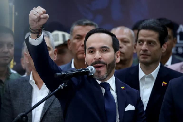 Ekonomik kriz, Kolombiya'da aşırı sağı nasıl iktidara getirdi?