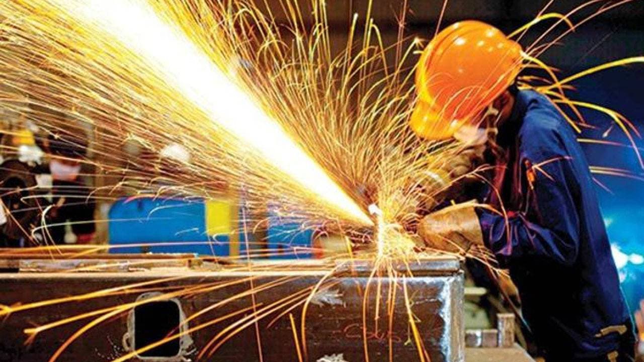 Türk Sanayisinde Daralma Sürüyor: Sanayi Üretimi Temmuz'da %0,3 Geriledi