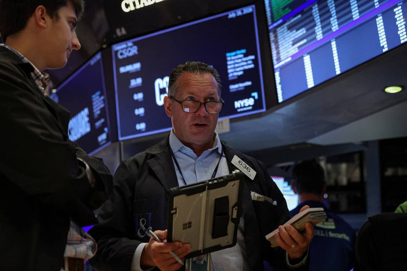 Savaş tamtamları çaldıkça FED şahinleşiyor: Dolar Şahlanıyor, Altın Çakılıyor!