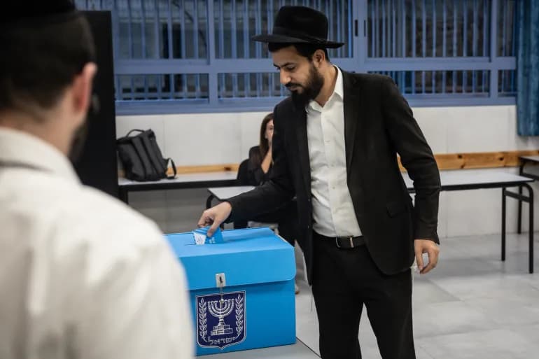İsrail Seçimleri: Netanyahu Anketlerde Kaybedip Sandıkta Nasıl Öne Geçti?
