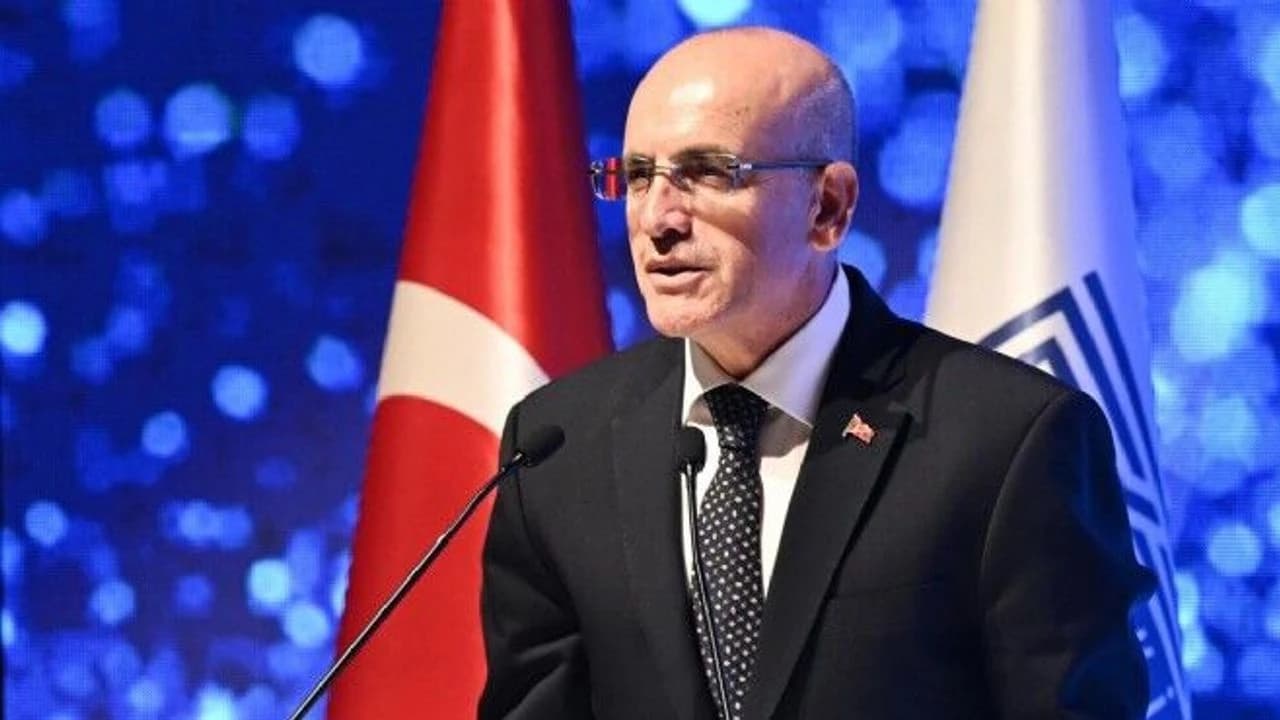 Bakan Şimşek, Dış Ticaret Rakamlarını Değerlendirdi: Cari Açık Yönetilebilir Seviyede, İhracatçıya Destek Sürecek