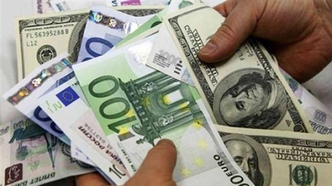 Vatandaş ‘Dövize Hücüm’ dedi!