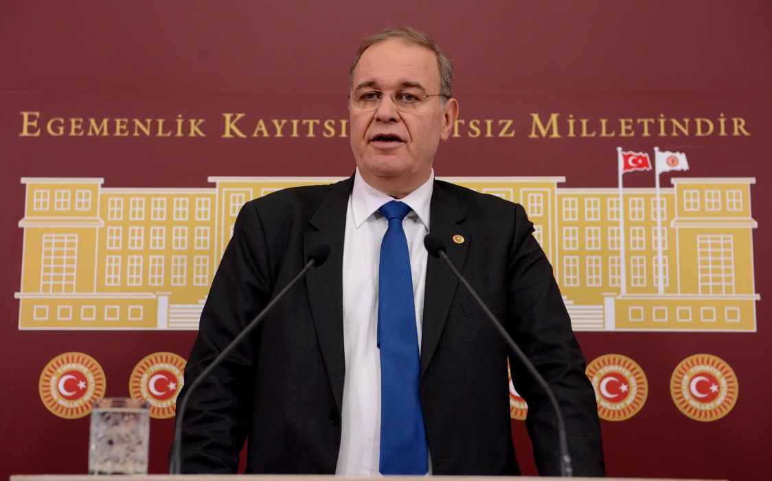 Öztrak: Camide Dombra çalınırken neredeydiniz?