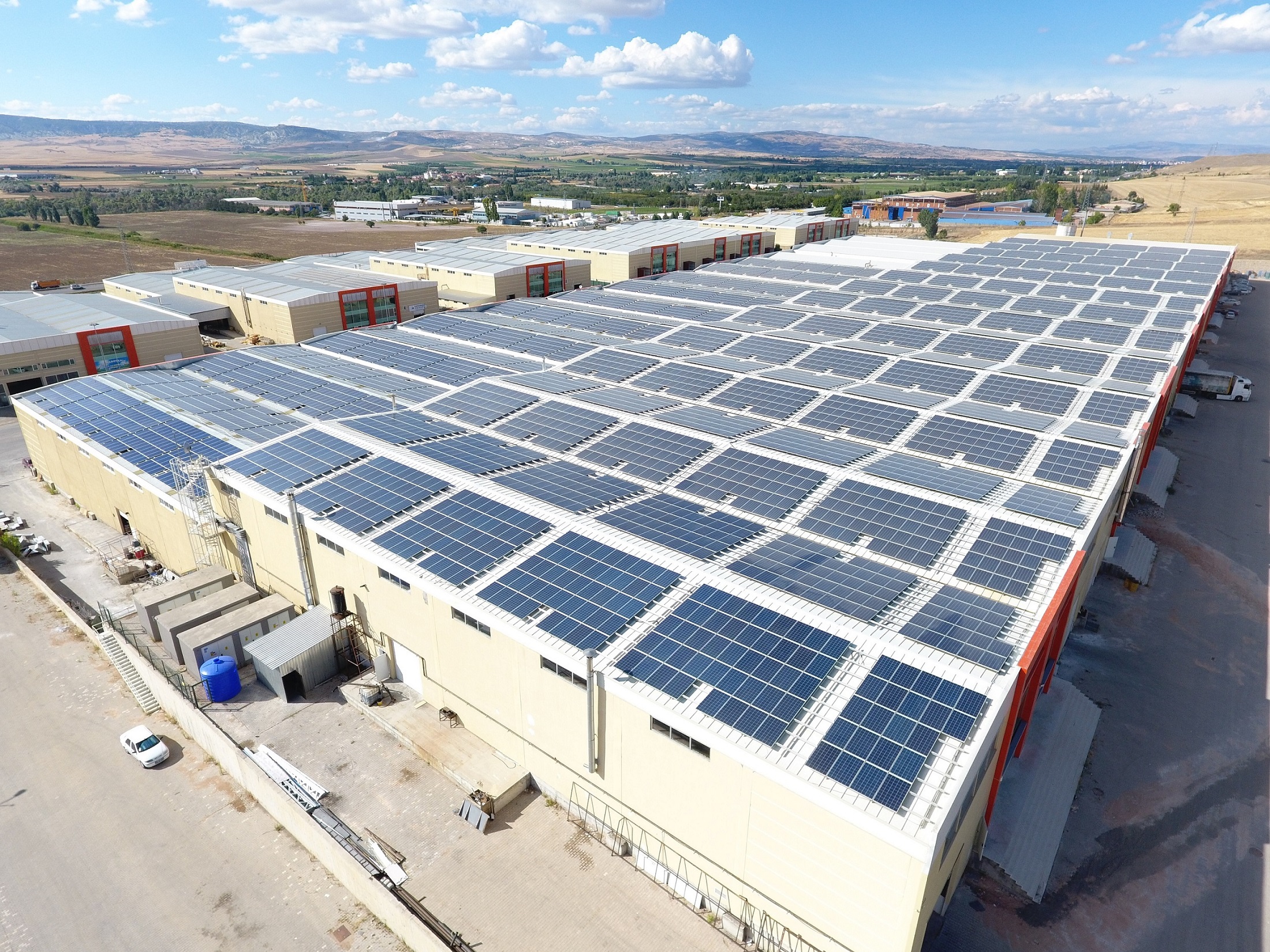 Çimsa, İspanya’da 4,2 Milyon Euro Yatırımla Güneş Enerjisi Santrali Kuracak