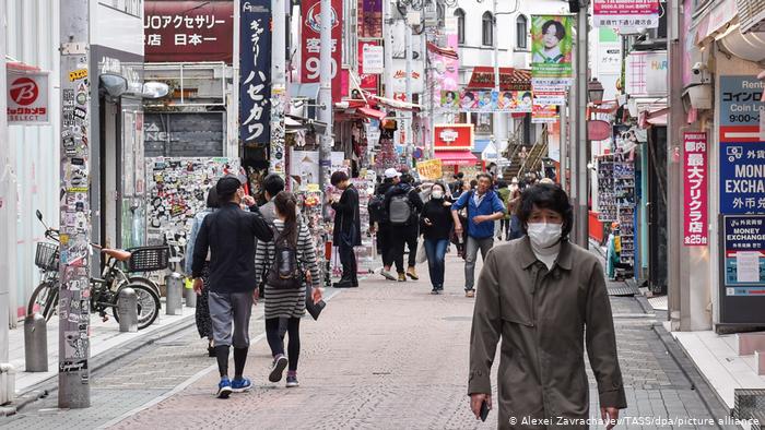 Japonya ekonomisi, COVID-19’un harcamaları vurmasıyla yeniden düşüşte