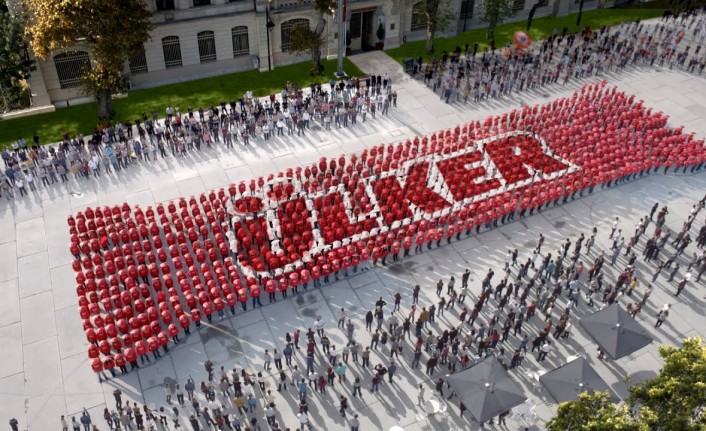 Ülker, Gebze Fabrikası’nda 20 otonom mobil robotu devreye aldı