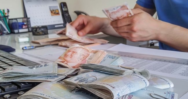 Erdoğan: 2 bin lirayı aşmayan borçların tahsilinden vazgeçildi