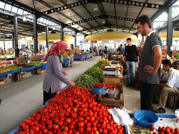 Türkiye geçinemiyor: Pazaryerlerinde veresiye dönemi