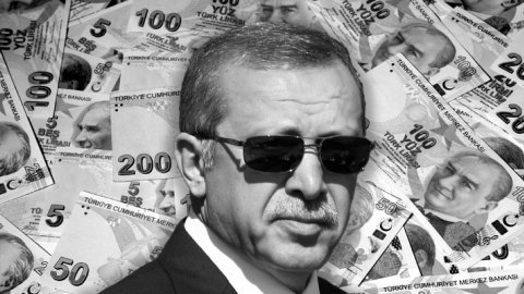 Dolarda yeni zirve TL’de yeni dip