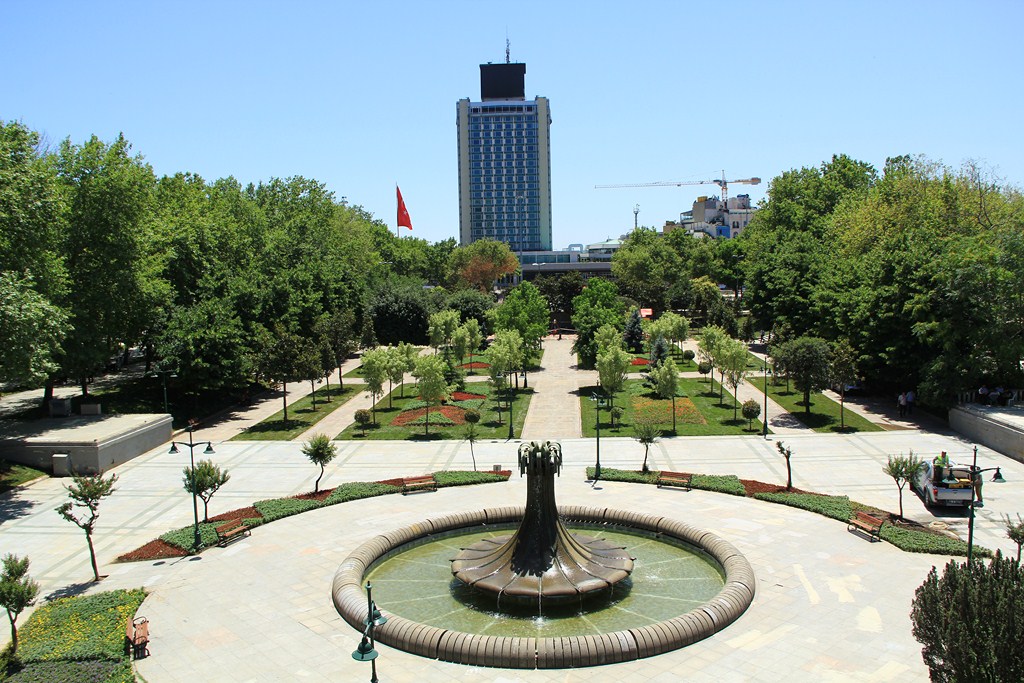 Mahkeme, Gezi Parkı’nın İBB’den alınmasını yasaya aykırı buldu