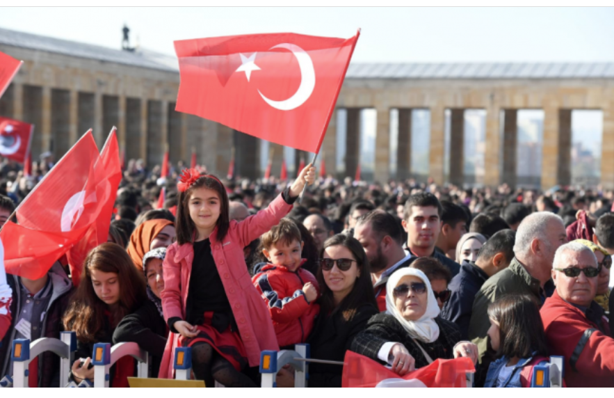 Tüm yurttaşların Cumhuriyet Bayramını kutlarız