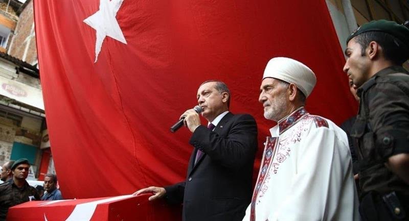 Metropoll: AKP seçmeninin yüzde 75’i, oy almak için dinin siyasette kullanılmasını onaylamıyor