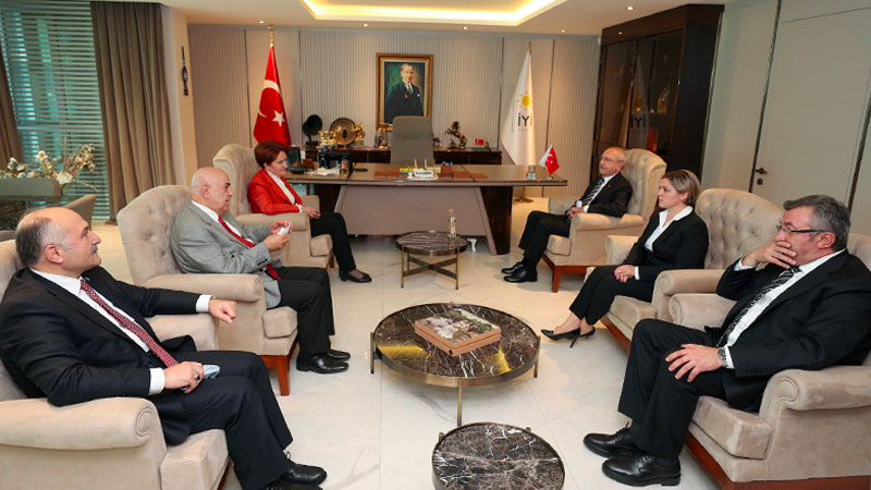 Kılıçdaroğlu-Akşener toplantısından ekonomik krize çare için erken seçim çağrısı çıktı