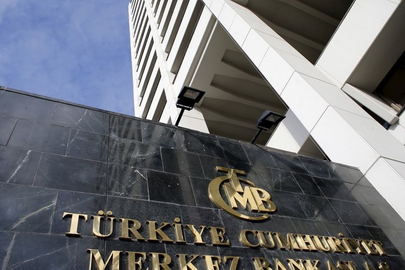 TCMB: Temel mal grubunda aylık fiyat artışı yavaşladı