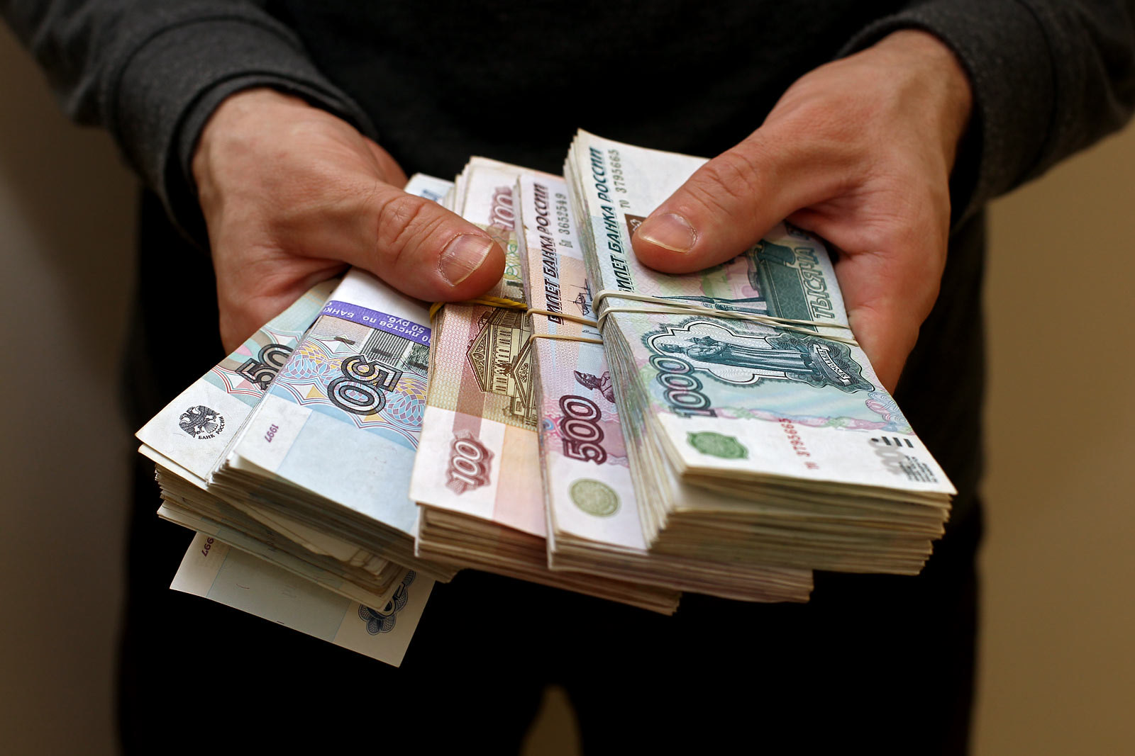 Rusya’dan kaçan yasa dışı para Türkiye’ye geliyor!