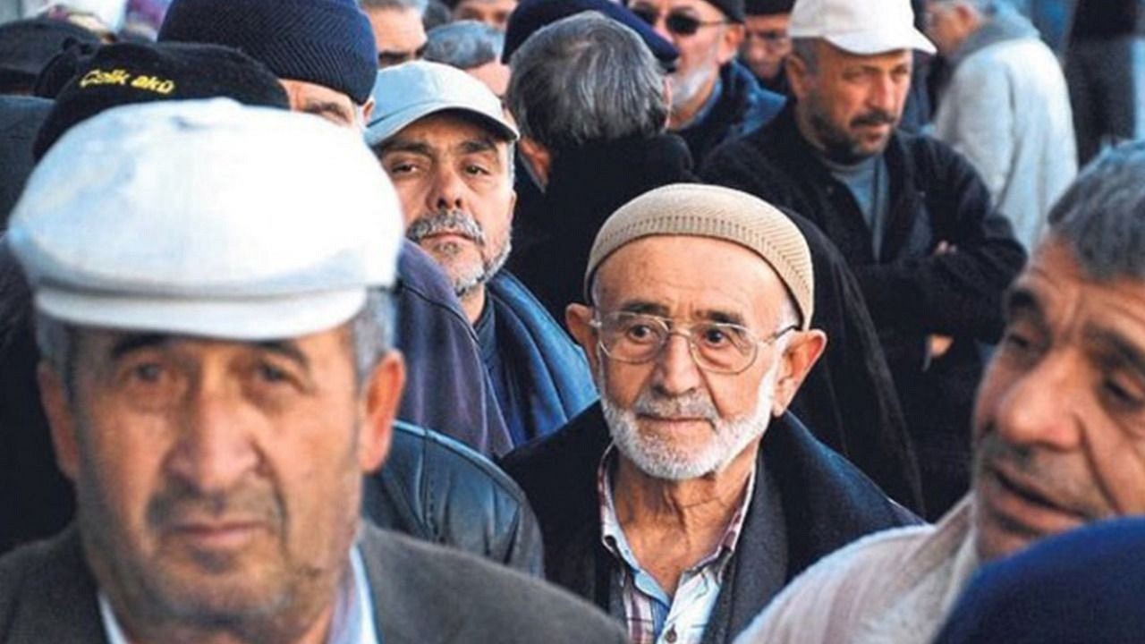 Emekli ikramiyesine artış yok çünkü en düşük emekli maaşına artış geliyor