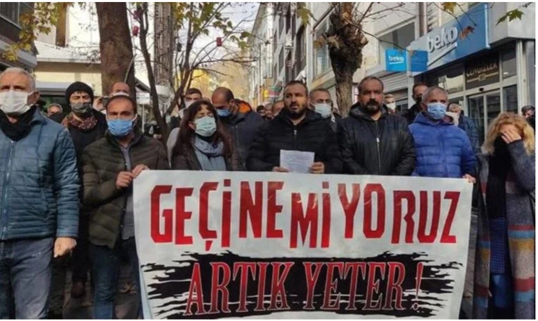 Türk İş: Yoksulluk sınırı 20 bin lirayı aştı, bir kişiye neredeyse iki asgari ücret gerekiyor!