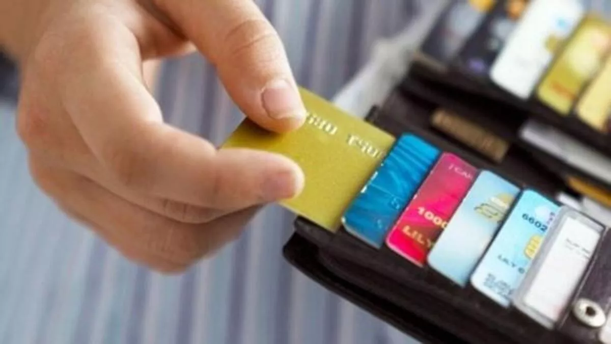 TCMB: Kredi kartı harcamalarında sert gerileme
