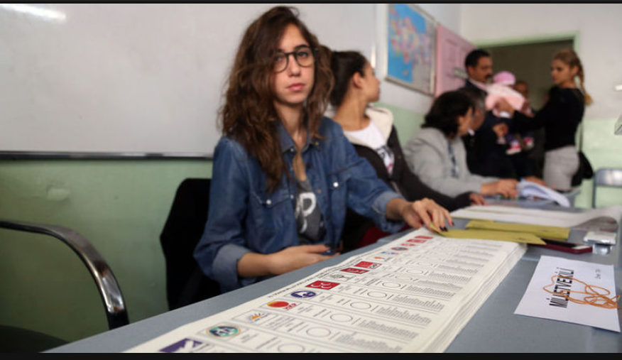 Reuters: Türkiye’de ilk kez oy kullanacak 6 milyon genç Erdoğan’ın kaderini belirleyebilir