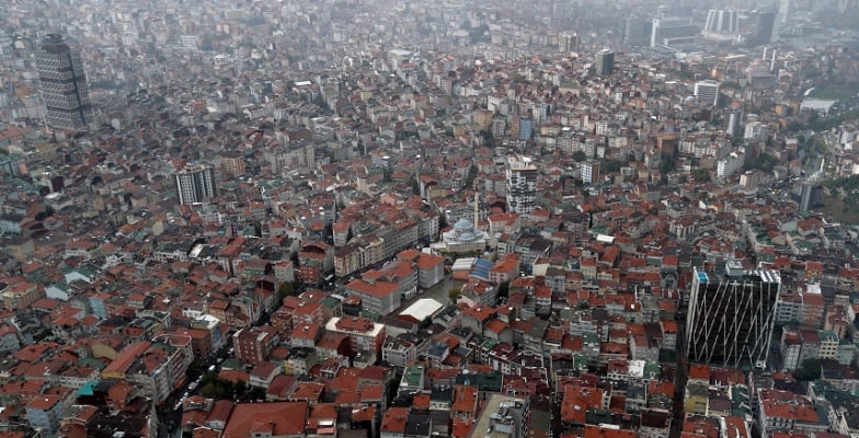 İstanbul’da 5 kat sınırlı mahalleye 24 katlı rezidans!