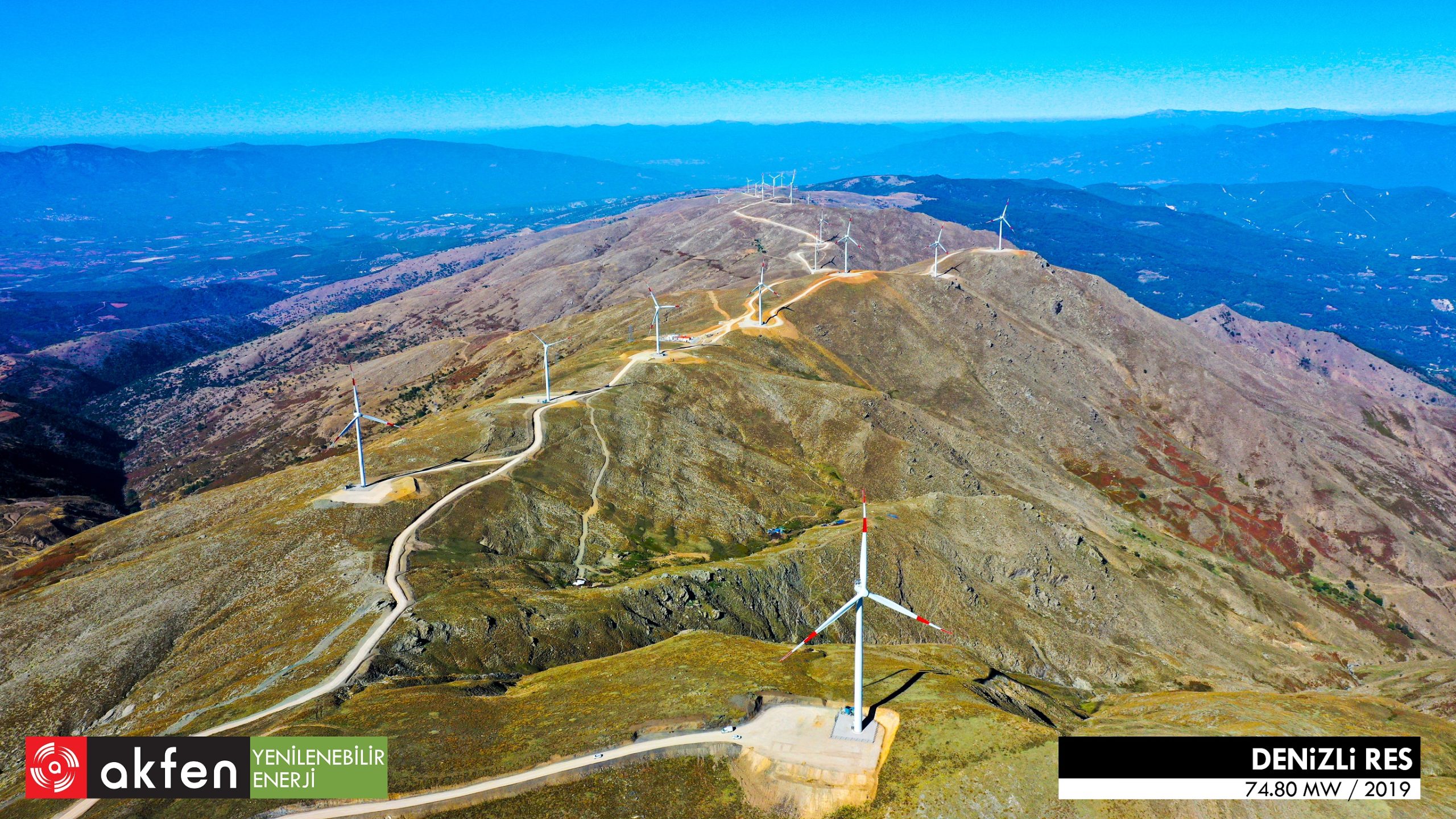 Akfen Yenilenebilir Enerji üç hibrit güneş santrali yatırımı anlaşmasına daha imza attı