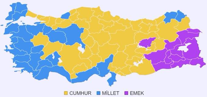 İlk Meclis sandalye sayısı simülasyonu: AKP’nin sandalye sayısında ciddi düşüş, Mİ + HDP 300’ün üzerinde