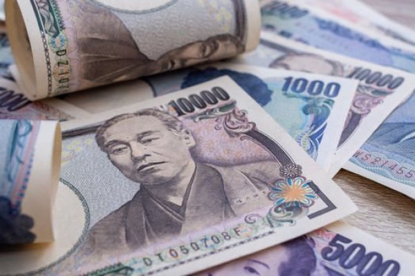 Yen, Euro Karşısında 15 Yılın En Düşüğünde