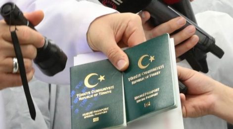 Çetin Ünsalan Yazdı: Öncelikli sorun yeşil pasaport mu?