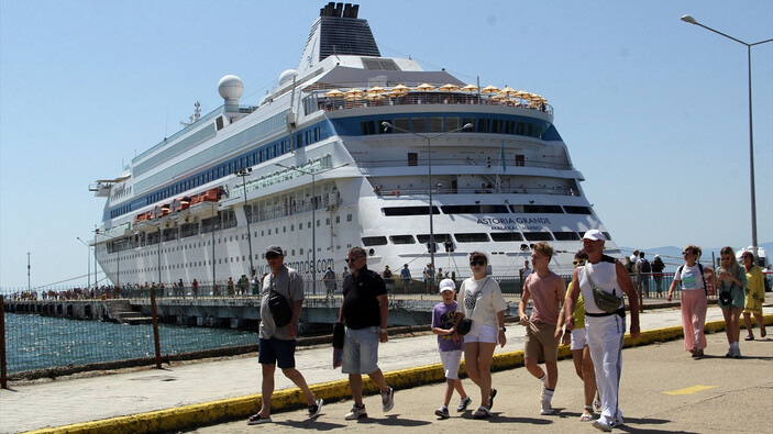Kruvaziyer gemi ve yolcu sayısında rekor artış yaşandı