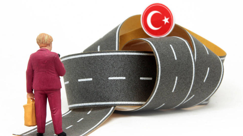 AB yetkilisinden vize serbestisi açıklaması