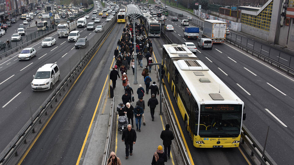 İstanbul’da toplu ulaşıma yüzde 45 zam geliyor