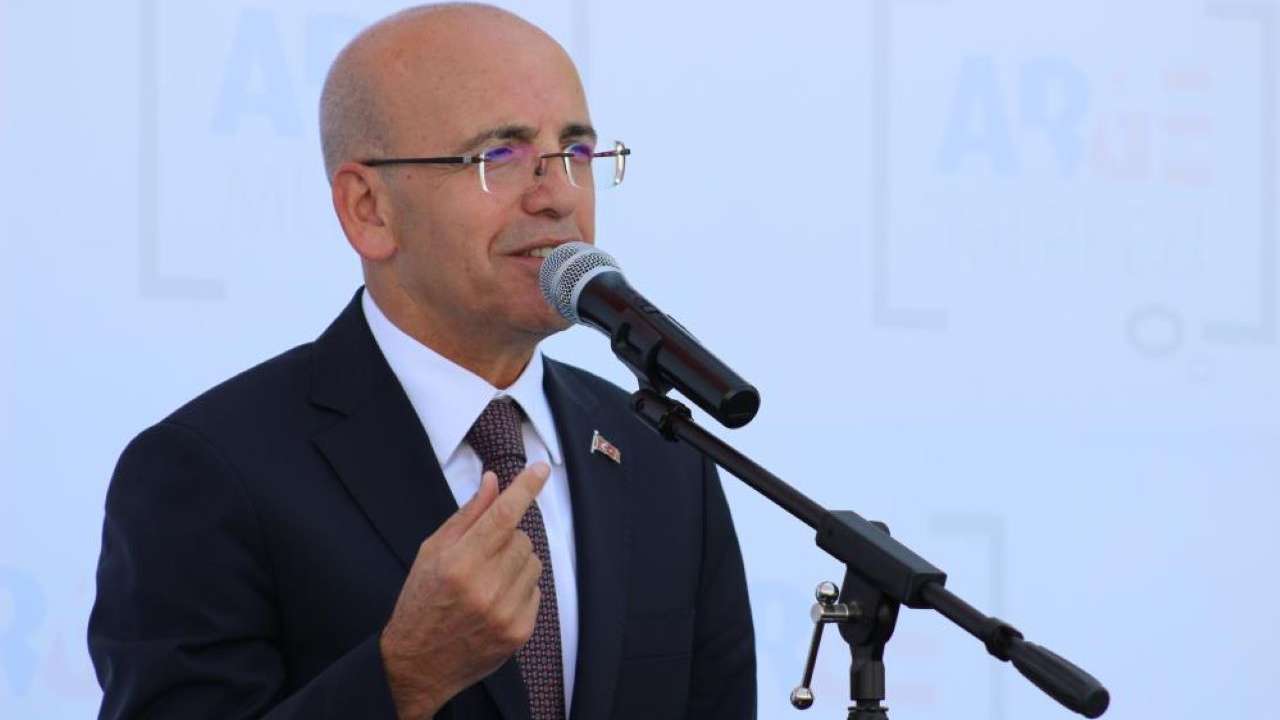 Mehmet Şimşek’ten ‘dezenflasyon ve fiyat istikrarı’ mesajı