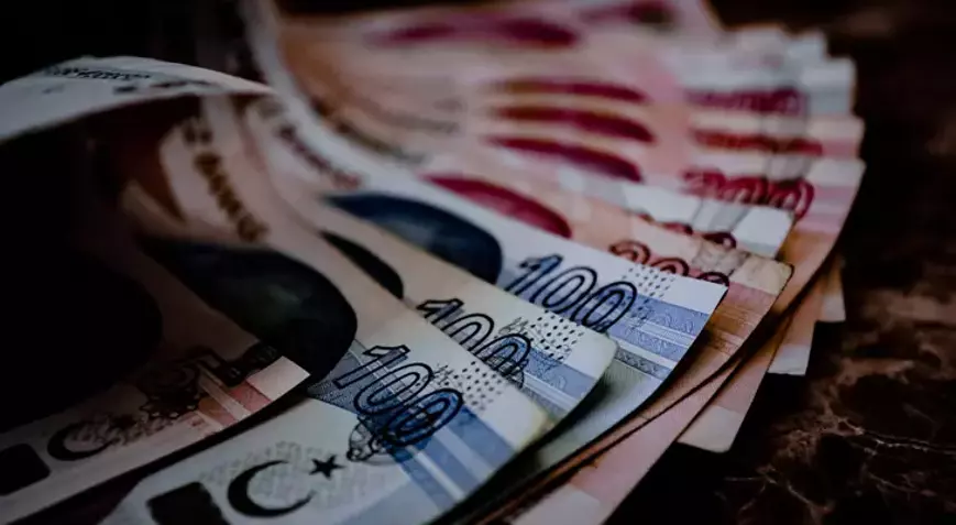 Faiz çılgınlığı devam ediyor! Bir ayda 3 asgari ücretten fazla para veriyor