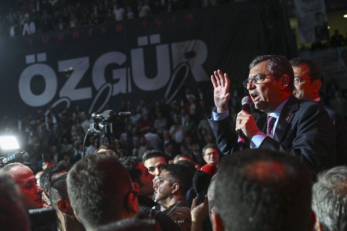 CHP’nin yeni lideri Özgür Özel seferberlik ilan ettiğini duyurdu