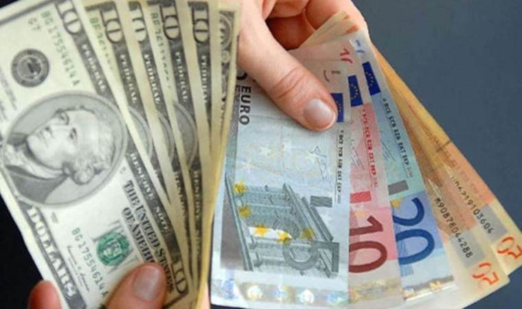 Dolar ve euro haftanın son gününü rekora yakın bir seviyede açtı