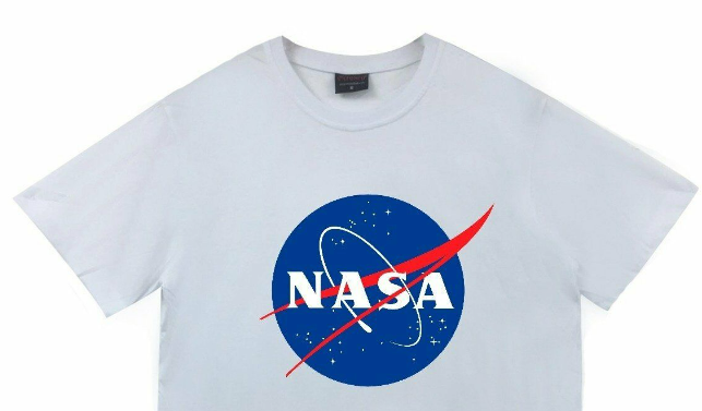 Türk markası NASA tişörtlerinin yerini alan TUA tişörtlerini çıkardı