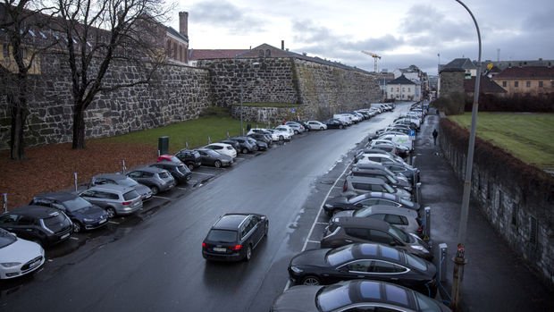 Norveç’te elektrikli araçlar benzinli araçları geçecek gibi