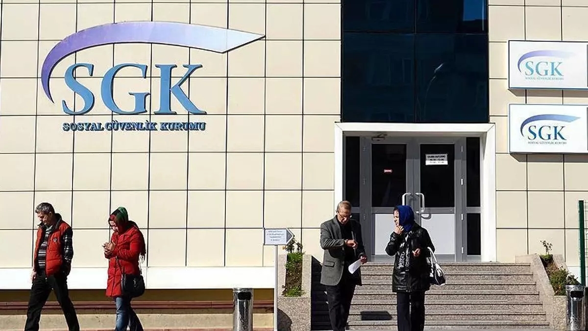 SGK resmen açıkladı; Yıpranma payı kaldırıldı, yüzlerce mesleğin emeklilik süresi uzayacak!
