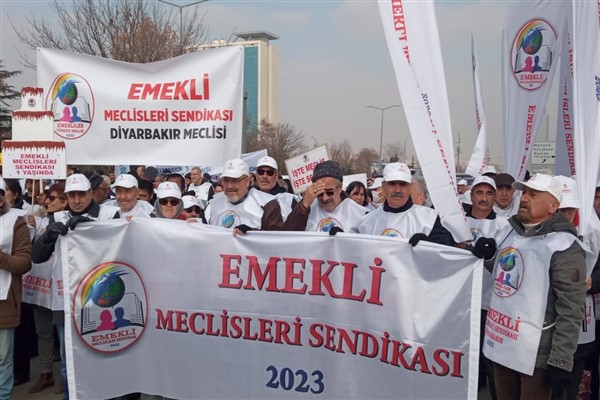 Emekli Meclisleri Sendikası Kapatıldı: “Yargı, Kendi Kararlarını İnkâr Ediyor”