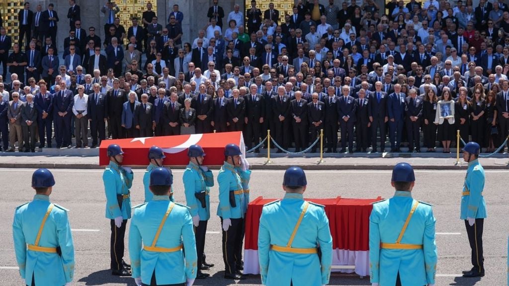 TBMM’de Altan Öymen’e Veda