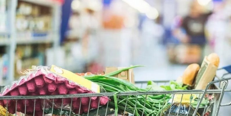 Bakan Bolat Açıkladı: Marketler pazar günleri kapalı mı olacak?
