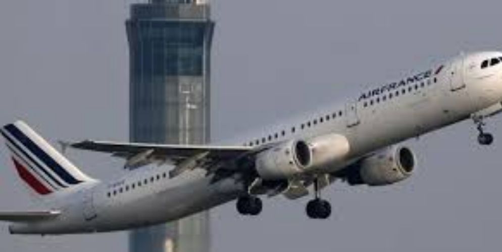 Ryanair, Fransa’daki Hava Trafik Kontrol Grevi Nedeniyle Binlerce Uçuşu İptal Edebilir
