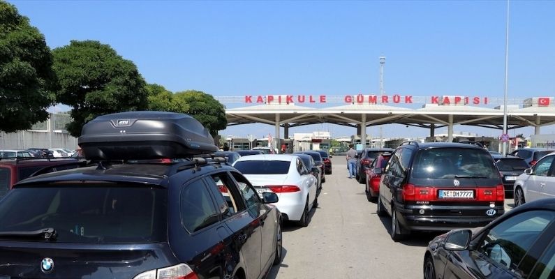 Yabancı Plakalı Araçlara Yeni Düzenleme: Ceza Ödenmeden Yurtdışına Çıkışa İzin Yok