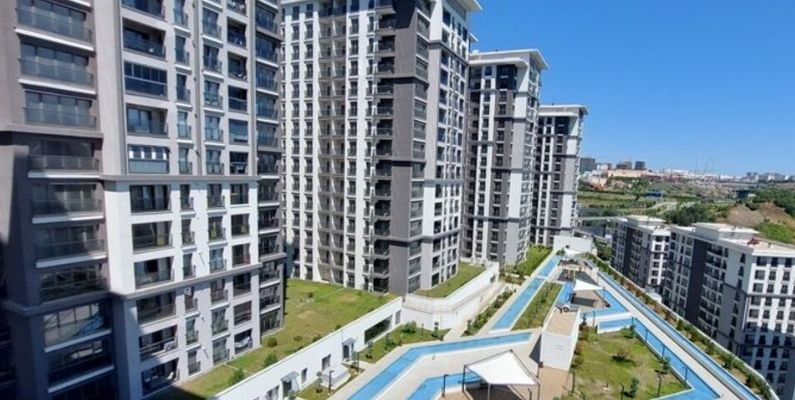 Konut Fiyatları Uçuyor, Reel Artış Yerlerde: KFE Ekim’de Nominalde Yükseldi, Gerçekte Geriledi