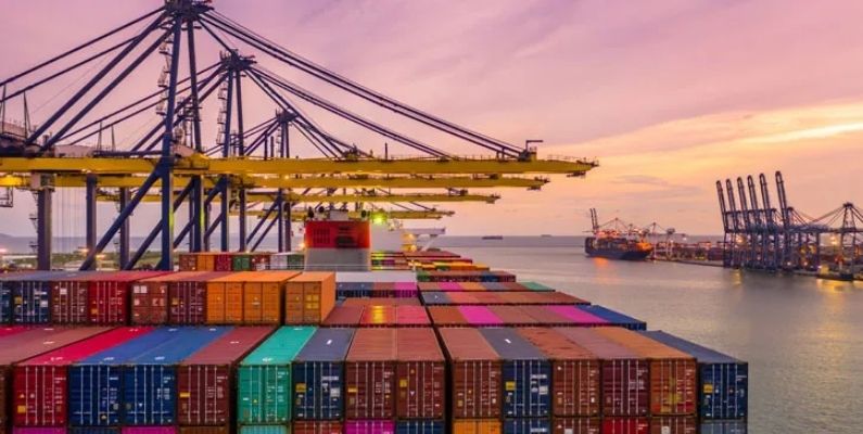 Ekim Ayında Dış Ticaret Açığı Yüzde 24 Artarak 7,4 Milyar Dolara Ulaştı