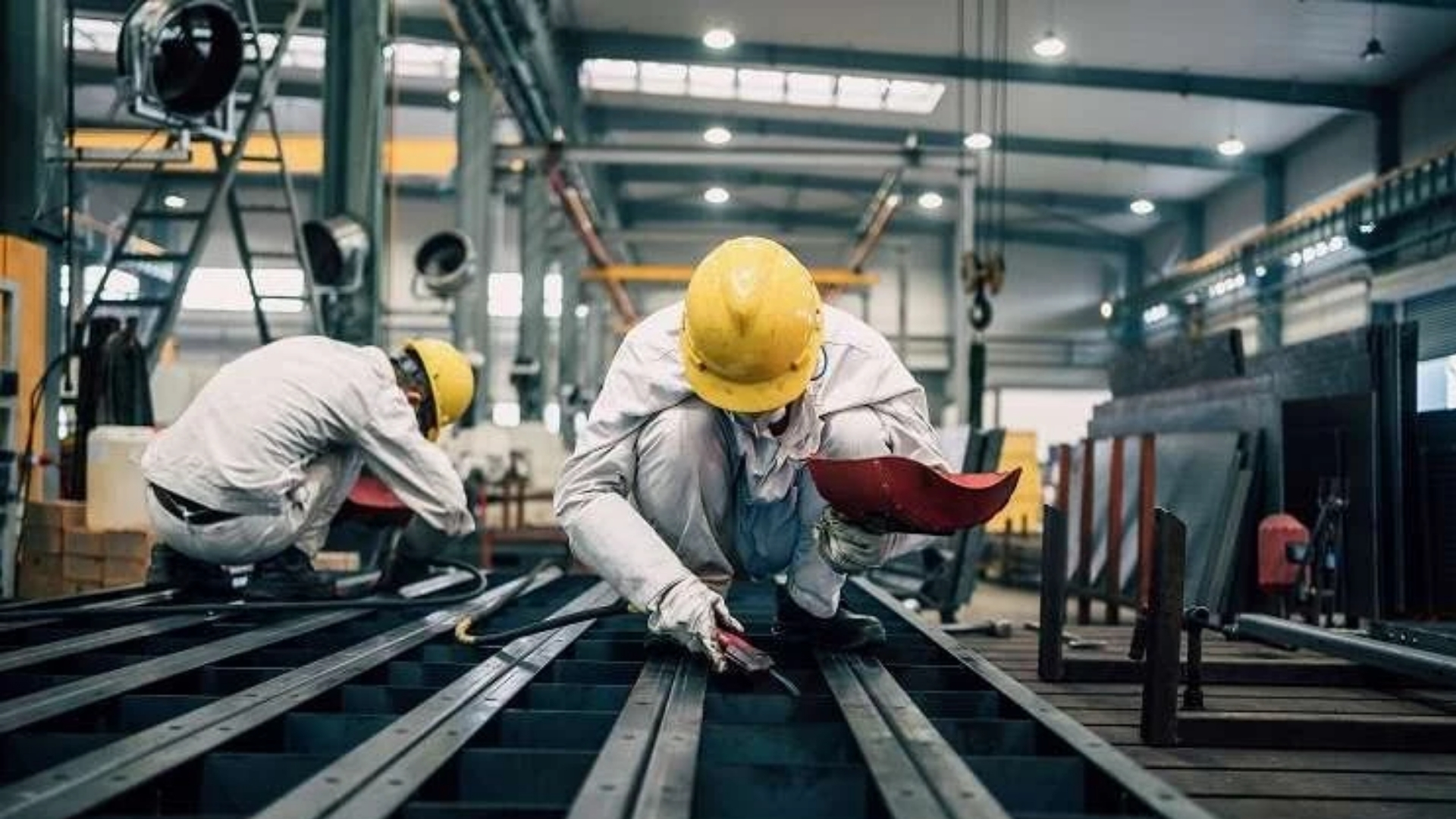 Ücretli Çalışan Sayısı Yıllık %1,1 Arttı: İnşaat ve Hizmet Sektörü Öne Çıktı