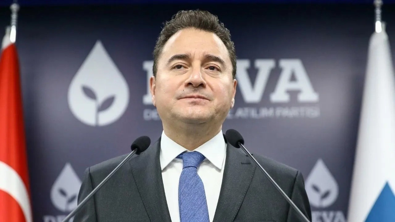 Ali Babacan’dan “TOGG Taksisi” Önerisi: “Savunma Sanayimiz ve Yerli Üretimle Büyük Fırsatlar Önümüzde”