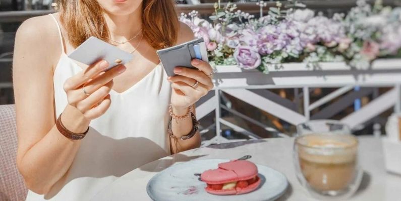 Bakanlık Harekete Geçti: Restoranlarda Bahşiş ve Servis Ücreti Dönemi Tarih Oluyor