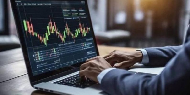 10 Ayda 324 Bin Yatırımcı Borsadan Çıktı: Fon ve Tahvillere Kaçış Sürüyor