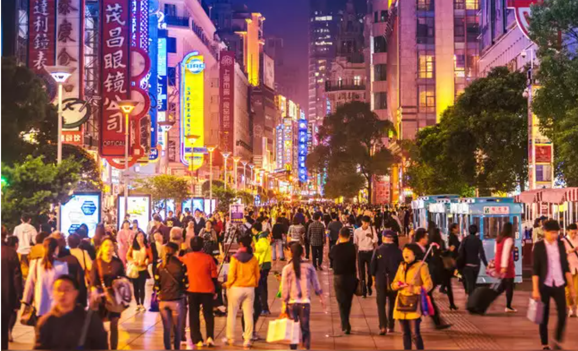 Çin’in Ticaret Fazlası 1 Trilyon Doları Aştı – Küresel Ticaret Dengeleri Sarsılıyor